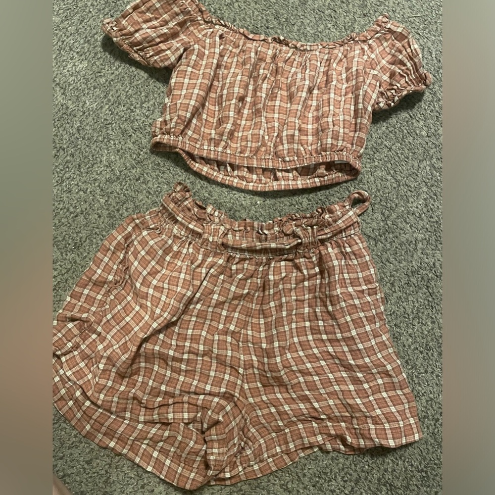 Macthing shorts and crop top set
